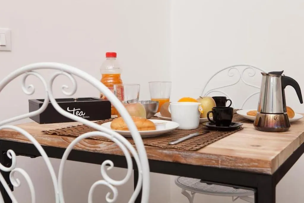 Apartment Appartamento Di Charme A Due Passi Dalla Stazione Florence Italy