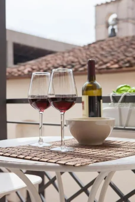 Apartment Appartamento Di Charme A Due Passi Dalla Stazione Florence Italy