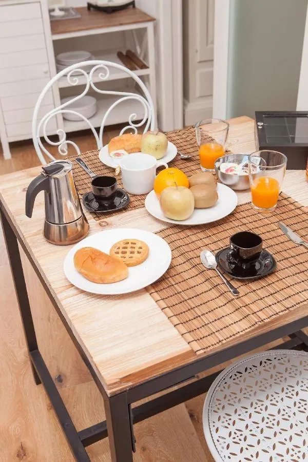 Apartment Appartamento Di Charme A Due Passi Dalla Stazione Florence